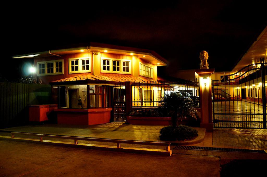 Prado Inn & Suites San José Exteriör bild