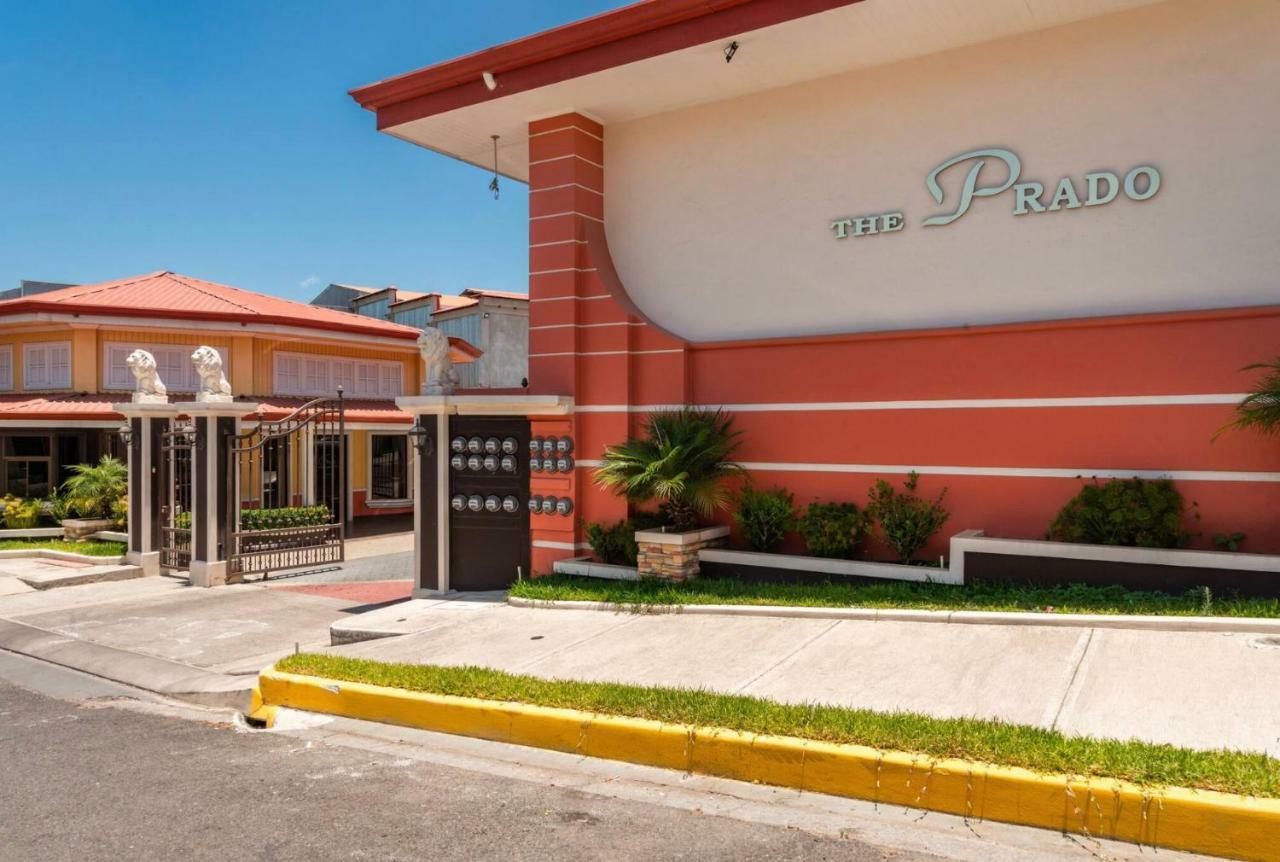 Prado Inn & Suites San José Exteriör bild